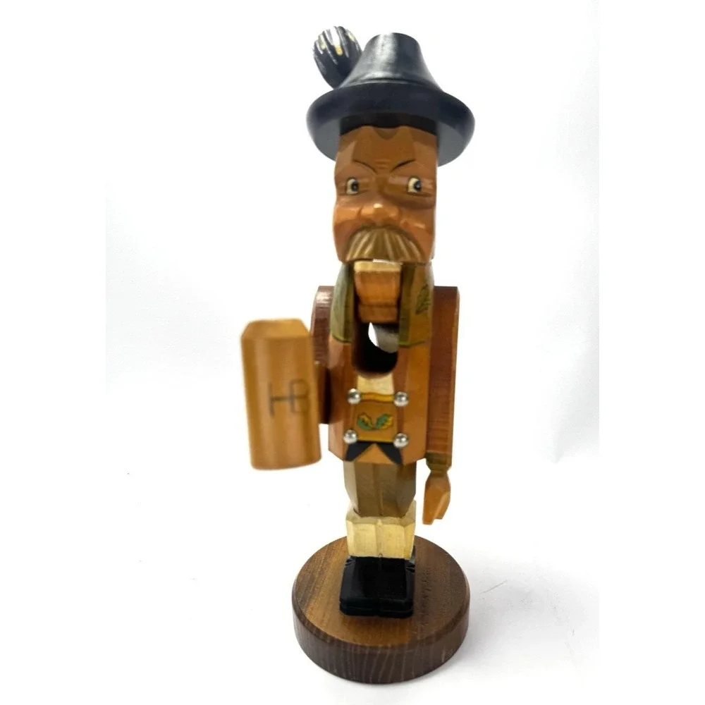 Nutcracker‎ Hand Carved German Beer Attributed Kathe Wohlfahrt Christkindlmarkt